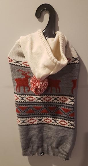 Hotel Doggy Hooded Sweater - Picture 1 of 3